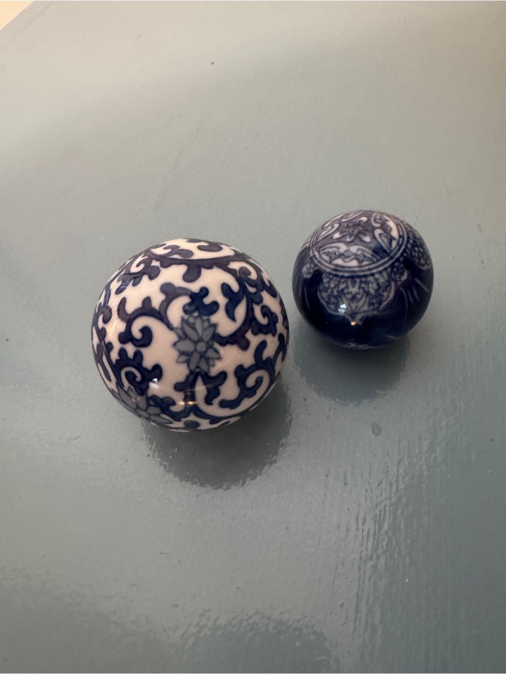 Porcelain Decorative Spheres Orb Set 2 Blue White Chinoiserie Garden Carpet Ball